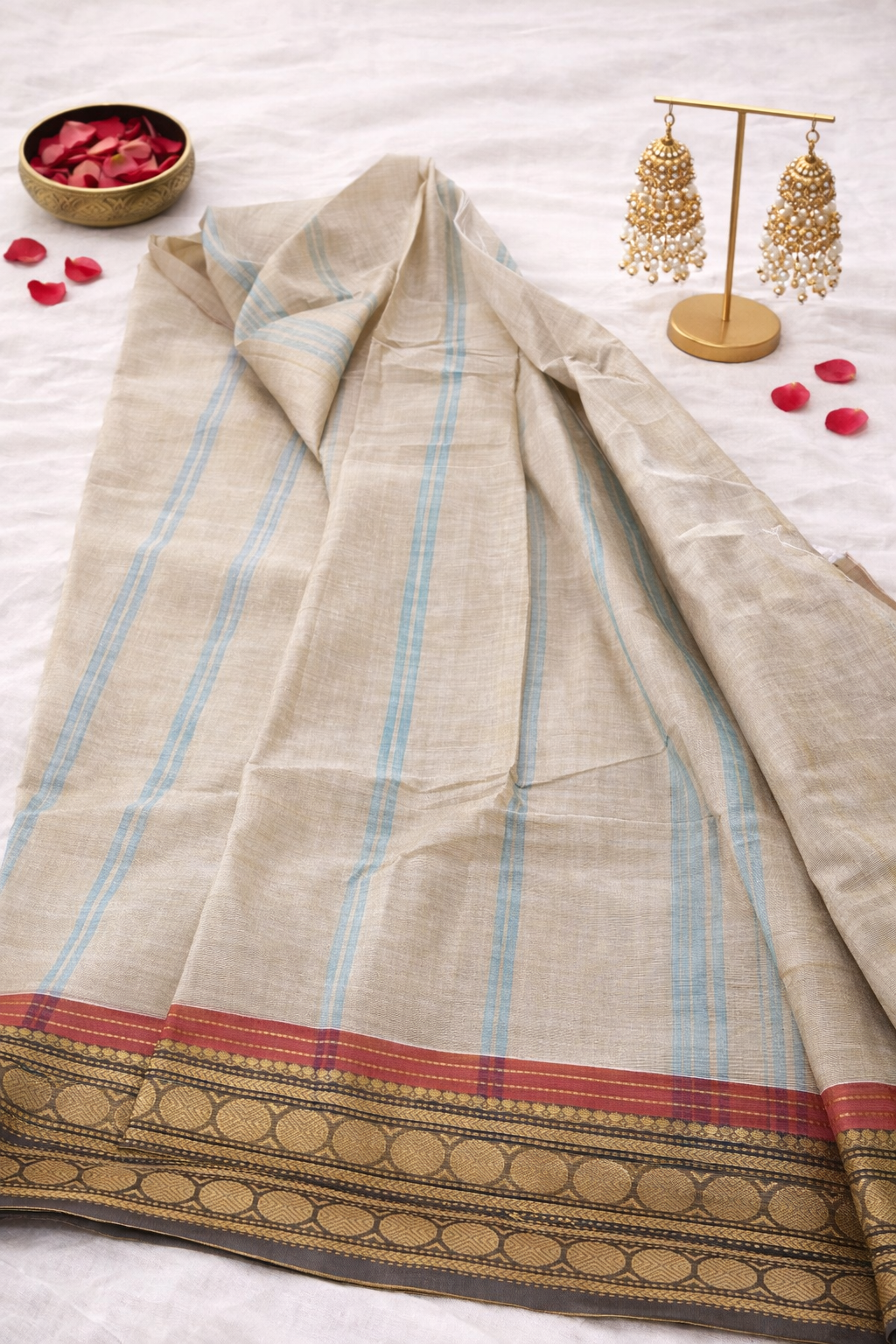 SAR-PC-BGE-001||PC BEIGE Saree